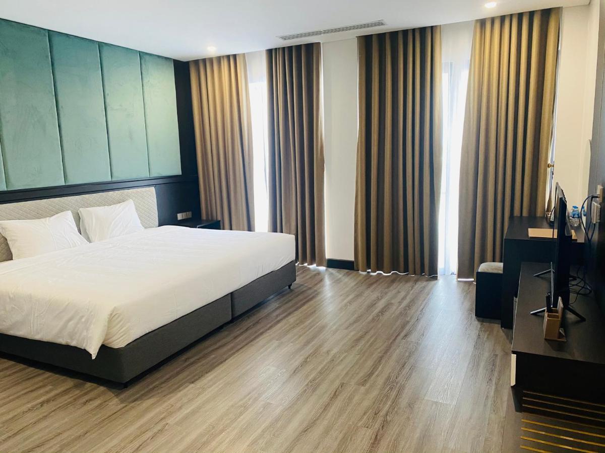 Diamond Hotel Van Don Cam Pha Екстер'єр фото