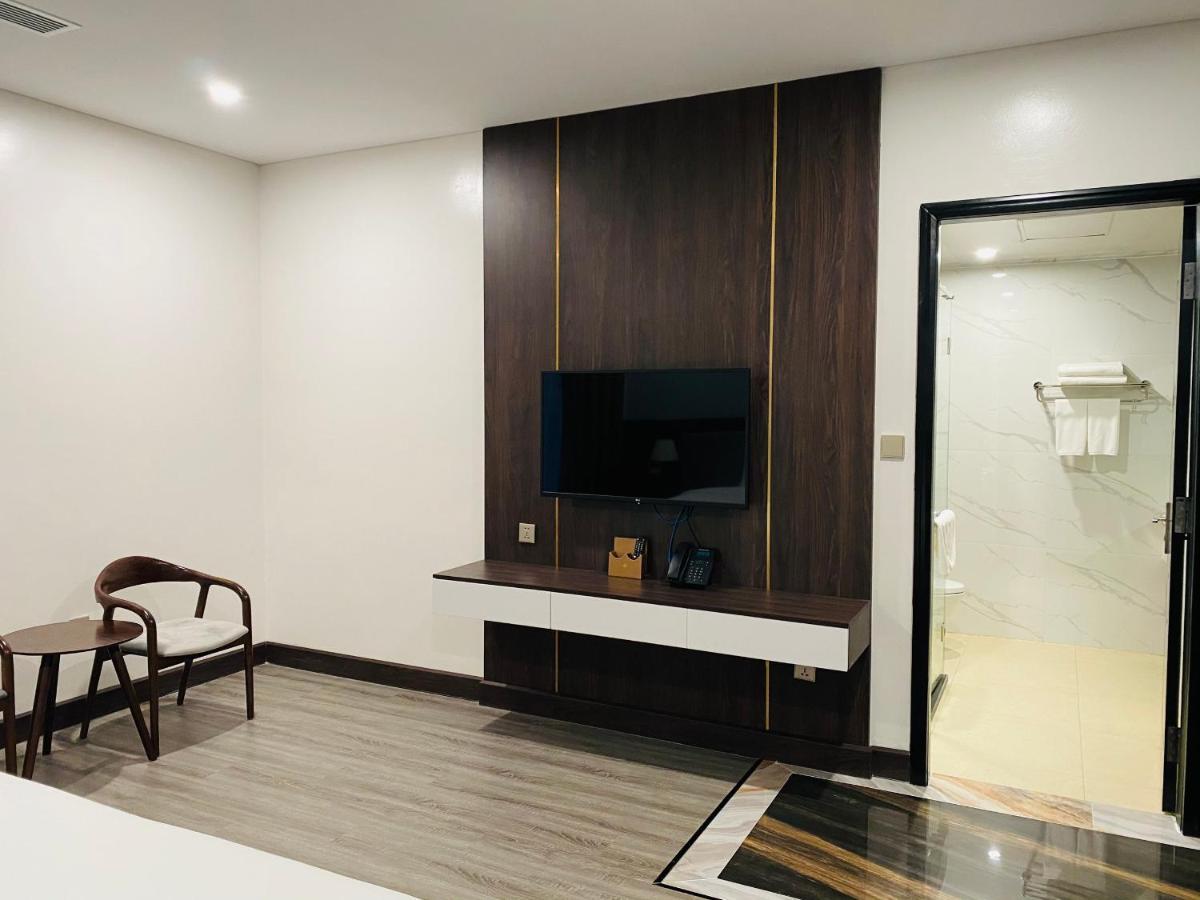 Diamond Hotel Van Don Cam Pha Екстер'єр фото