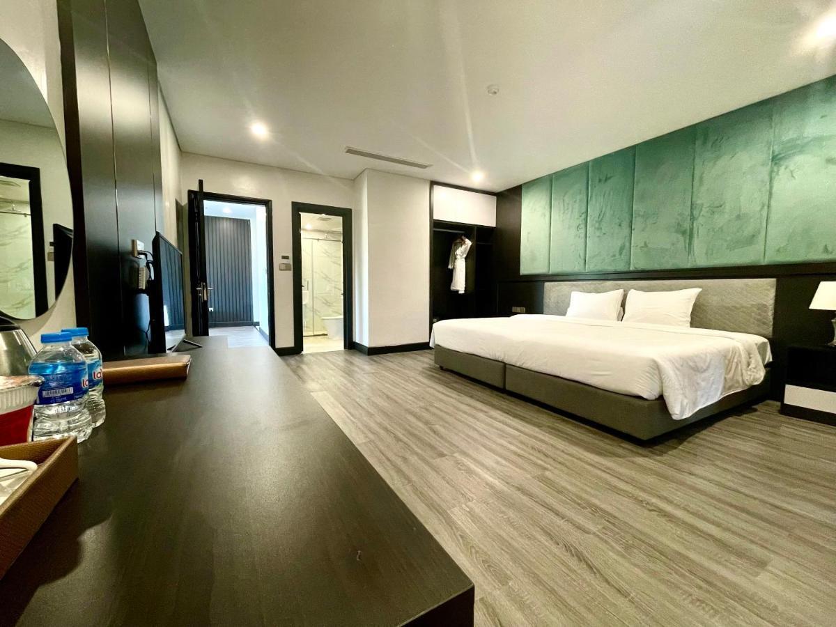 Diamond Hotel Van Don Cam Pha Екстер'єр фото